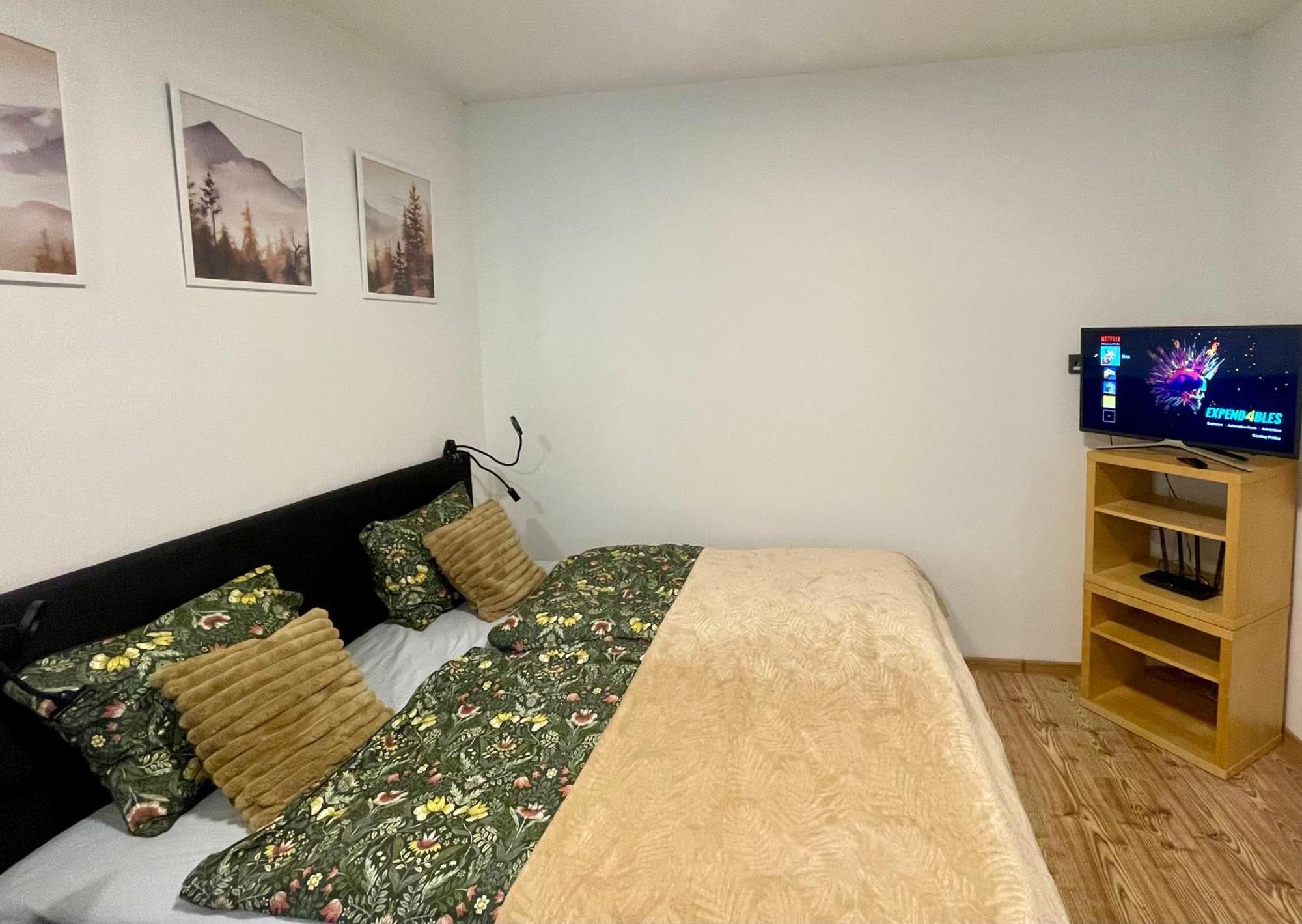 Apartment Navi- Modern Studio In Krkonose Foothills Stare Buky 외부 사진